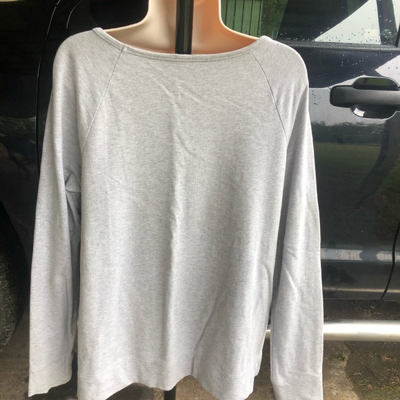 Top - Picture 5 of 6